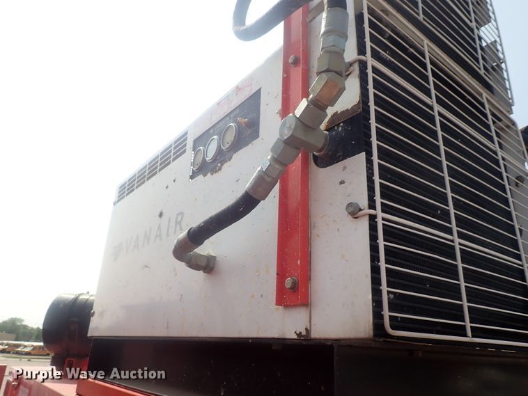 image for item DE0786 2003 Sterling Condor  paint striping truck