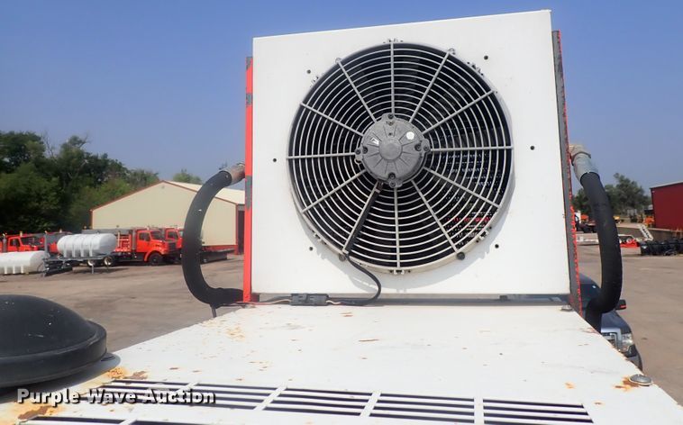 image for item DE0786 2003 Sterling Condor  paint striping truck