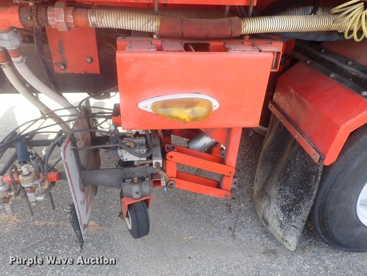 image for item DE0786 2003 Sterling Condor  paint striping truck