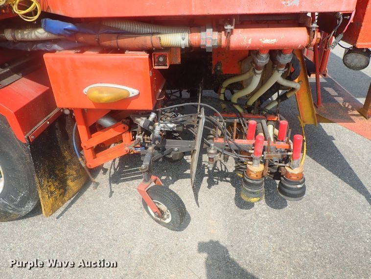 image for item DE0786 2003 Sterling Condor  paint striping truck