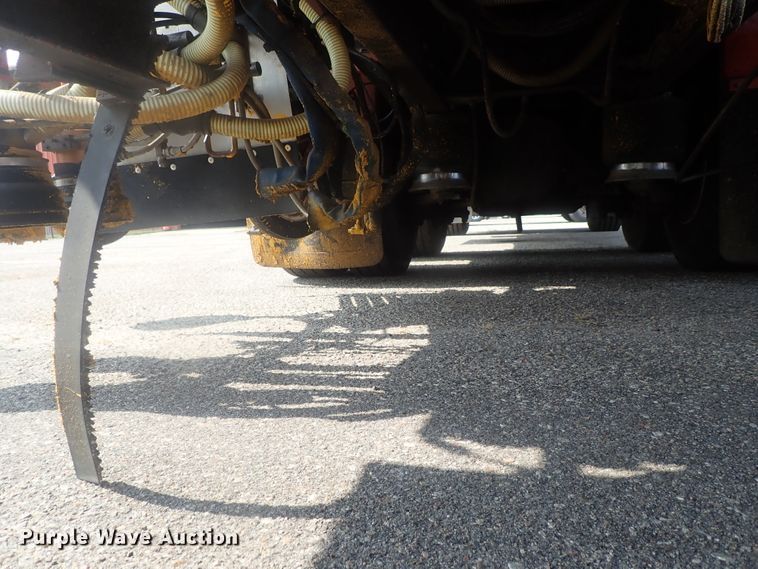 image for item DE0786 2003 Sterling Condor  paint striping truck