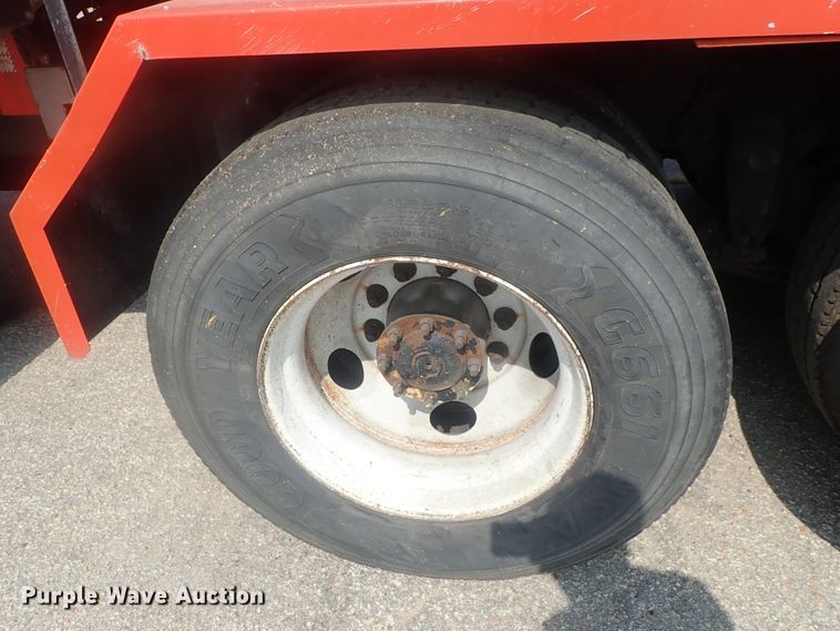 image for item DE0786 2003 Sterling Condor  paint striping truck