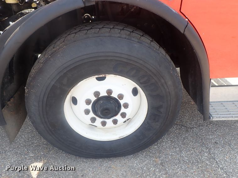 image for item DE0786 2003 Sterling Condor  paint striping truck