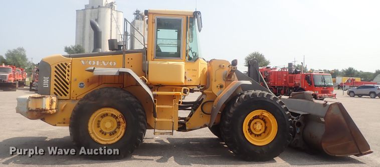 image for item DE0788 2004 Volvo L110E  wheel loader