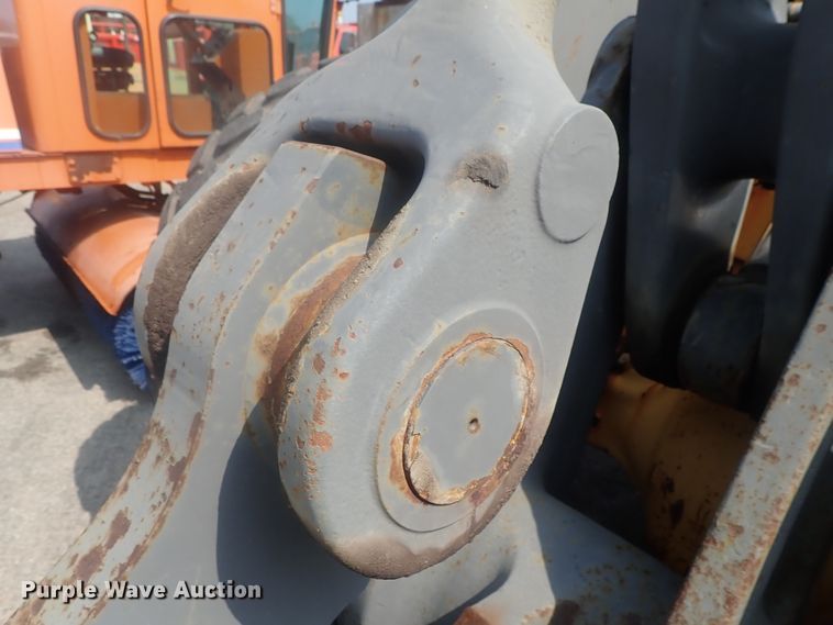 image for item DE0788 2004 Volvo L110E  wheel loader