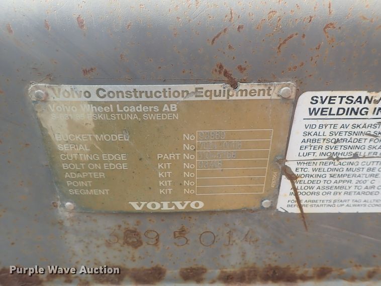 image for item DE0788 2004 Volvo L110E  wheel loader