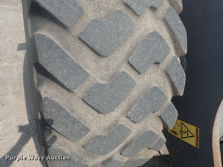 image for item DE0788 2004 Volvo L110E  wheel loader
