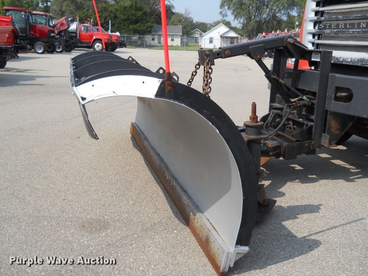 image for item DE4519 2006 Sterling LT7500  dump truck