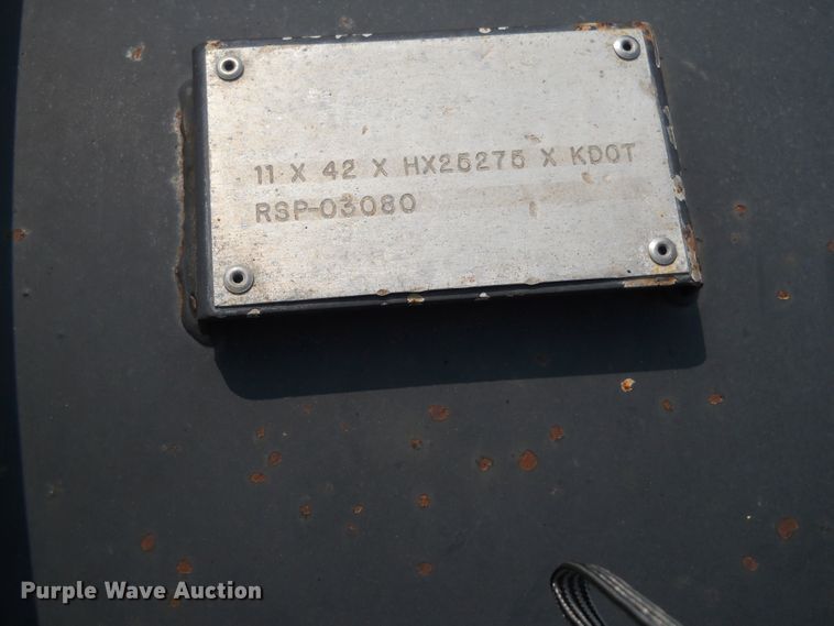 image for item DE4519 2006 Sterling LT7500  dump truck