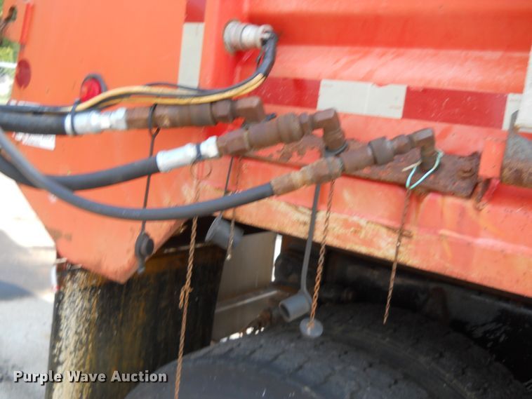 image for item DE4519 2006 Sterling LT7500  dump truck