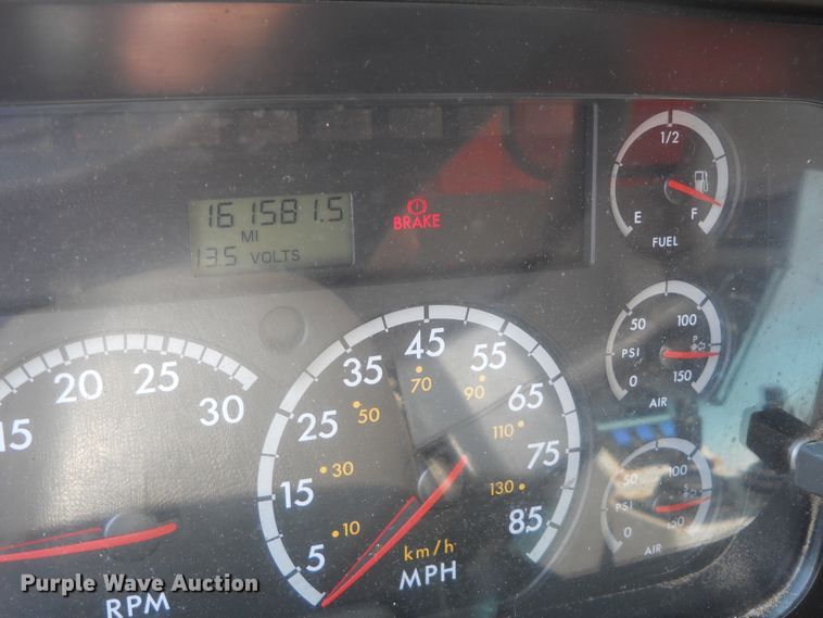 image for item DE4519 2006 Sterling LT7500  dump truck