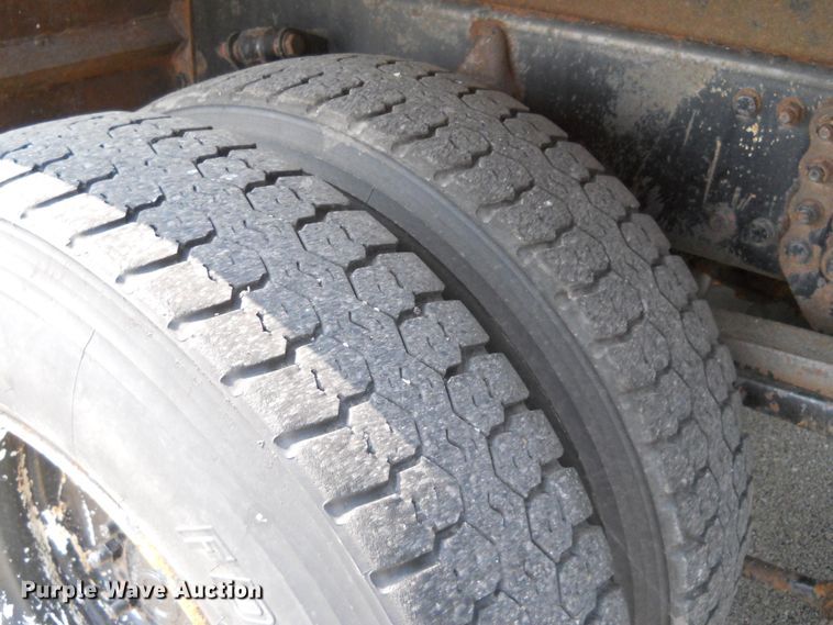 image for item DE4519 2006 Sterling LT7500  dump truck