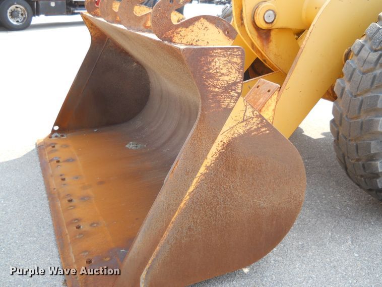 image for item DE4520 2003 John Deere 444H  wheel loader