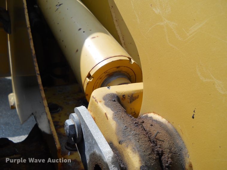 image for item DE4520 2003 John Deere 444H  wheel loader