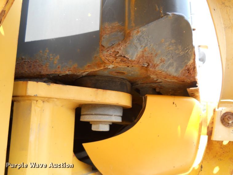 image for item DE4520 2003 John Deere 444H  wheel loader