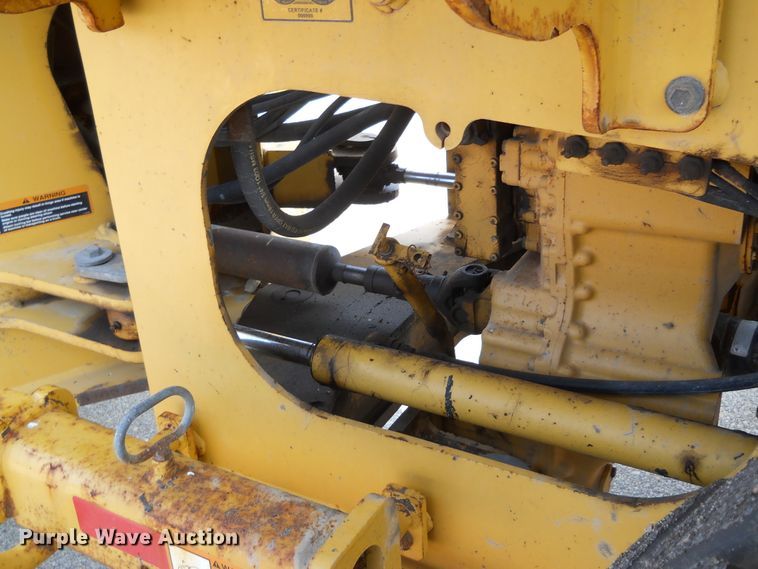 image for item DE4520 2003 John Deere 444H  wheel loader