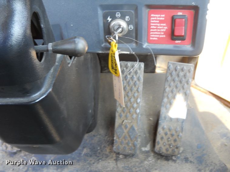 image for item DE4520 2003 John Deere 444H  wheel loader