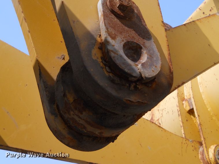 image for item DE4520 2003 John Deere 444H  wheel loader