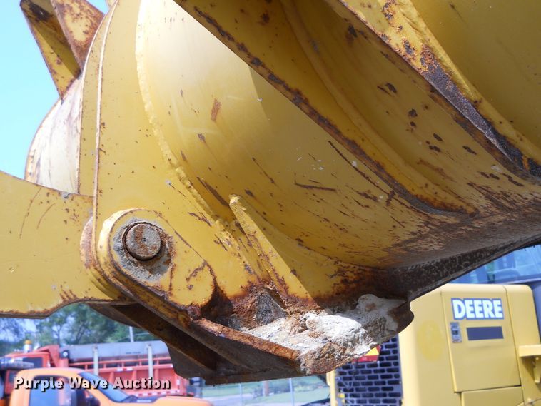 image for item DE4520 2003 John Deere 444H  wheel loader