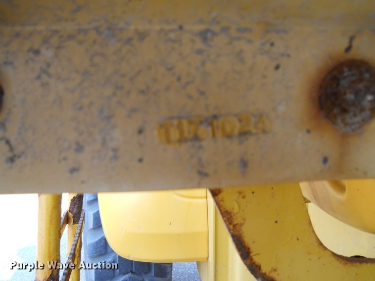 image for item DE4520 2003 John Deere 444H  wheel loader