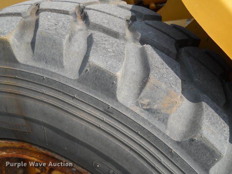 image for item DE4520 2003 John Deere 444H  wheel loader