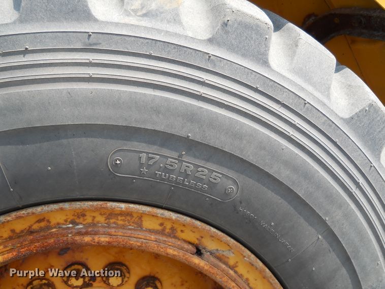 image for item DE4520 2003 John Deere 444H  wheel loader