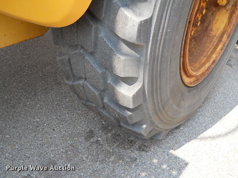 image for item DE4520 2003 John Deere 444H  wheel loader