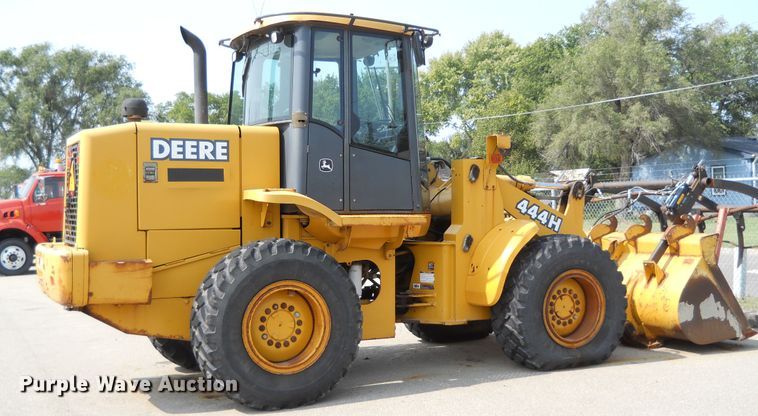 image for item DE4521 2003 John Deere 444H  wheel loader
