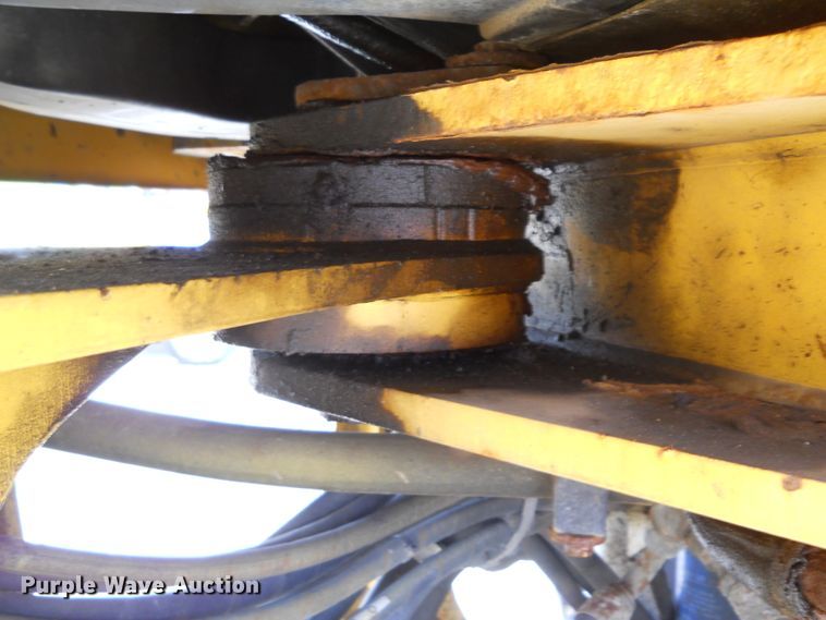 image for item DE4521 2003 John Deere 444H  wheel loader