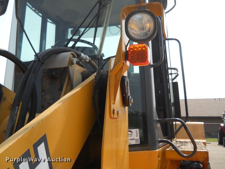 image for item DE4521 2003 John Deere 444H  wheel loader