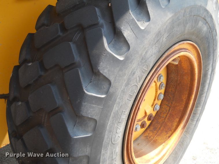 image for item DE4521 2003 John Deere 444H  wheel loader