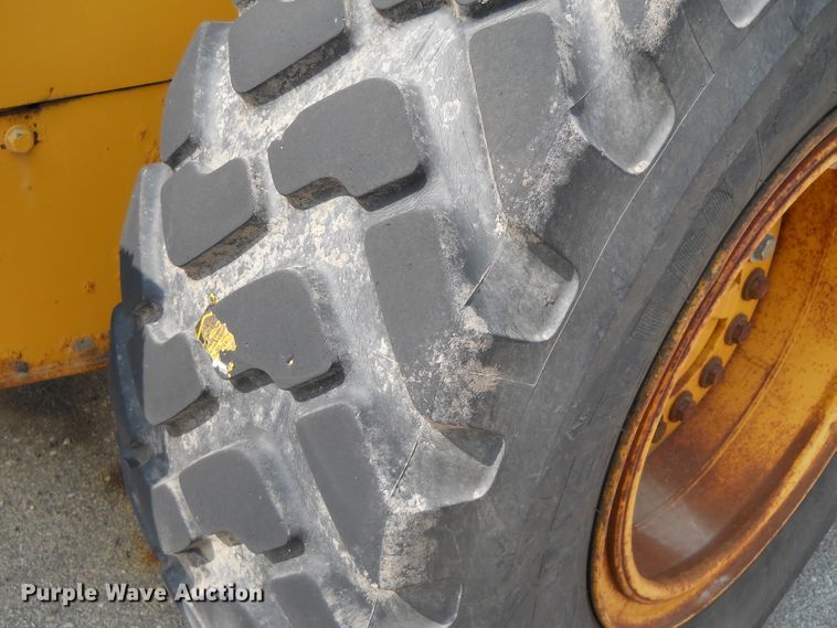 image for item DE4521 2003 John Deere 444H  wheel loader