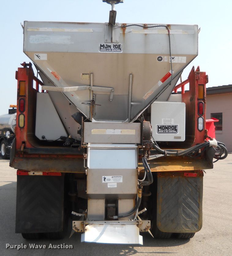 image for item DE4523 2003 Sterling LT7501  dump truck