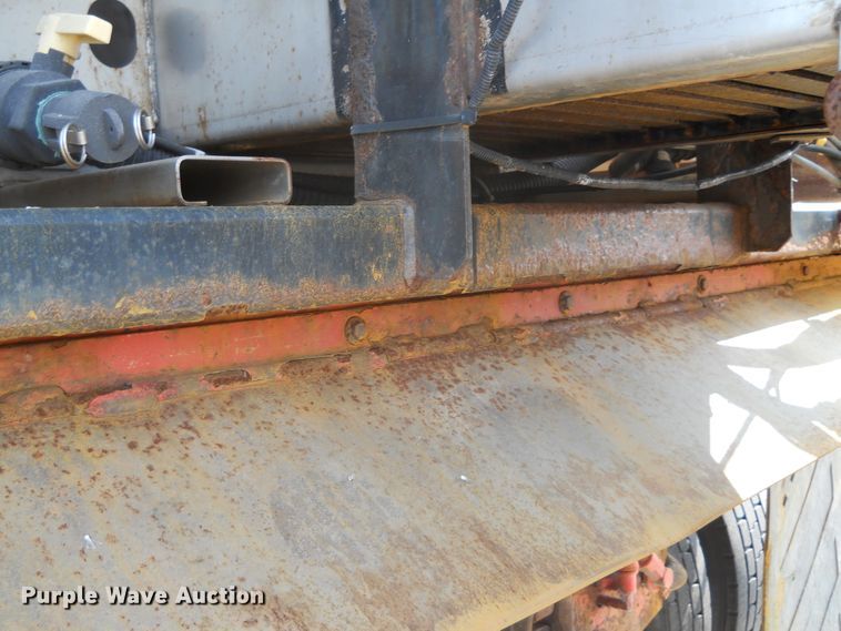 image for item DE4523 2003 Sterling LT7501  dump truck