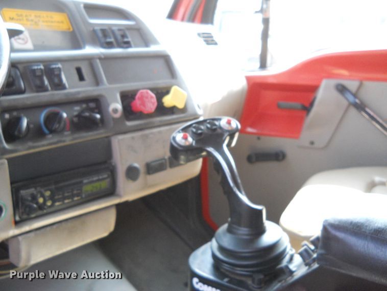 image for item DE4523 2003 Sterling LT7501  dump truck