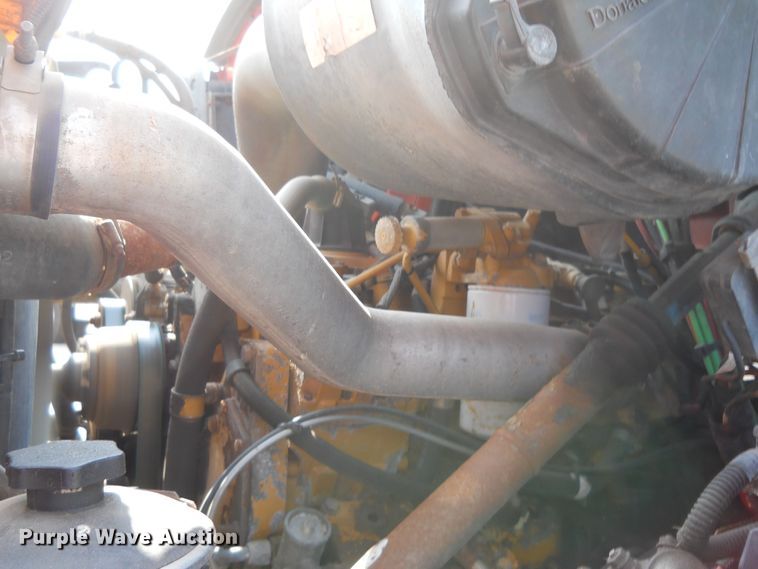 image for item DE4523 2003 Sterling LT7501  dump truck