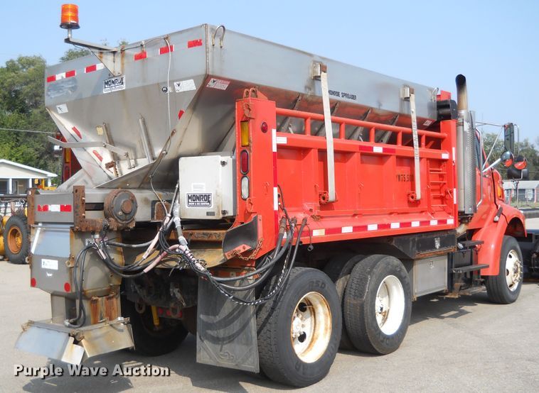 image for item DE4524 2003 Sterling LT7501  dump truck