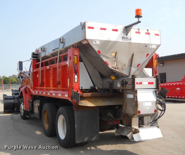 image for item DE4524 2003 Sterling LT7501  dump truck