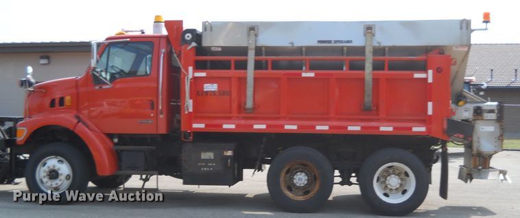 image for item DE4524 2003 Sterling LT7501  dump truck