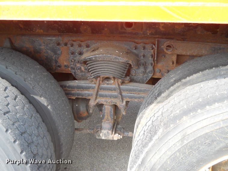 image for item DE4524 2003 Sterling LT7501  dump truck