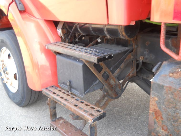 image for item DE4524 2003 Sterling LT7501  dump truck