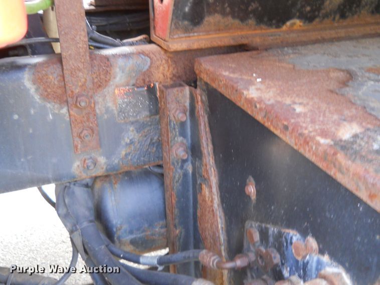 image for item DE4524 2003 Sterling LT7501  dump truck