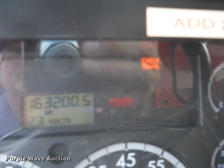 image for item DE4524 2003 Sterling LT7501  dump truck