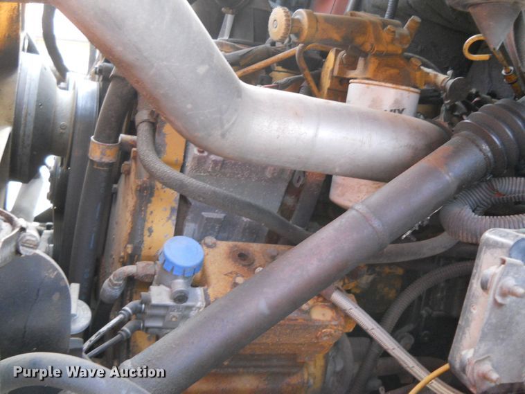 image for item DE4524 2003 Sterling LT7501  dump truck