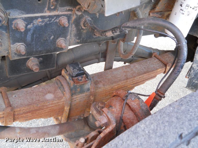 image for item DE4524 2003 Sterling LT7501  dump truck