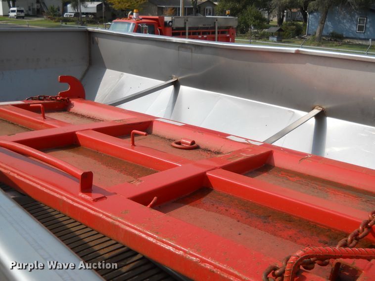 image for item DE4524 2003 Sterling LT7501  dump truck