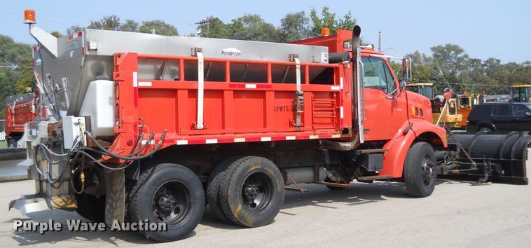 image for item DE4525 2001 Sterling LT7501   dump truck