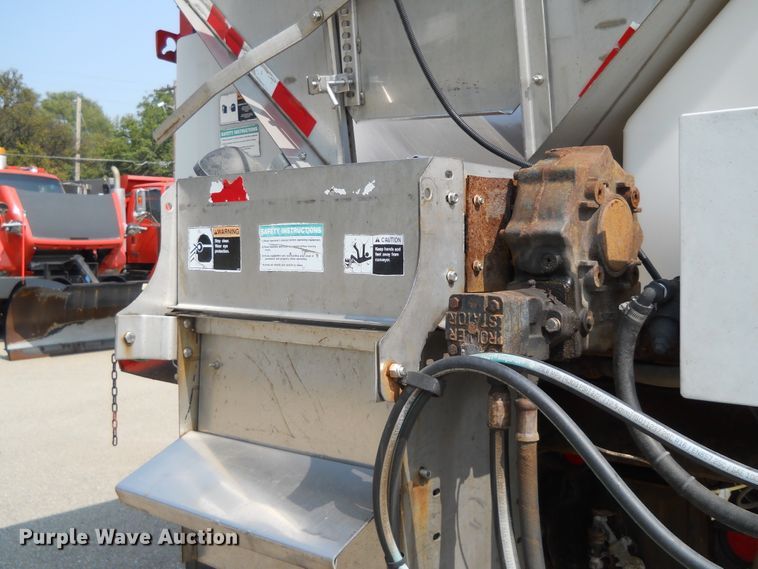 image for item DE4525 2001 Sterling LT7501   dump truck