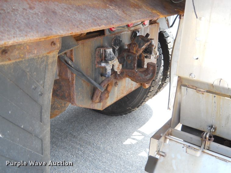 image for item DE4525 2001 Sterling LT7501   dump truck