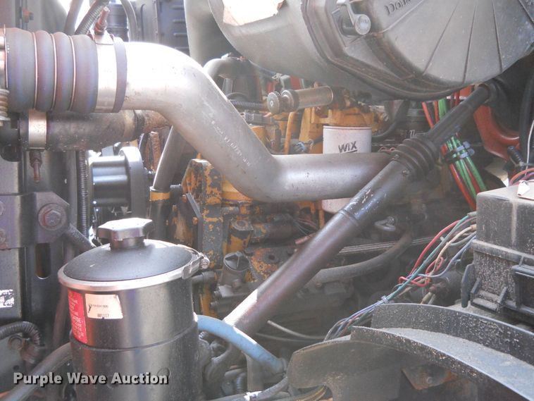 image for item DE4525 2001 Sterling LT7501   dump truck